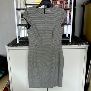 black & white patterned modern dress